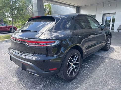 Used 2023 Porsche Macan AWD/4WD image 3