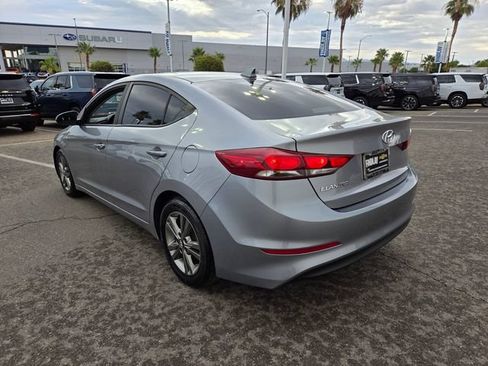 Used 2017 Hyundai Elantra SE w/ SE A/T Tech Package 03 FWD image 4