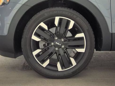Used 2024 Kia Telluride SX Prestige w/ Towing Package AWD/4WD image 22