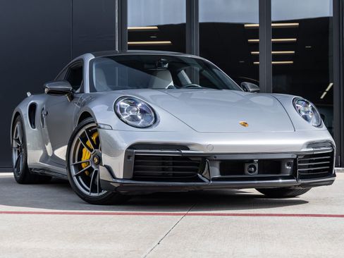 Used 2022 Porsche 911 Turbo S image 6
