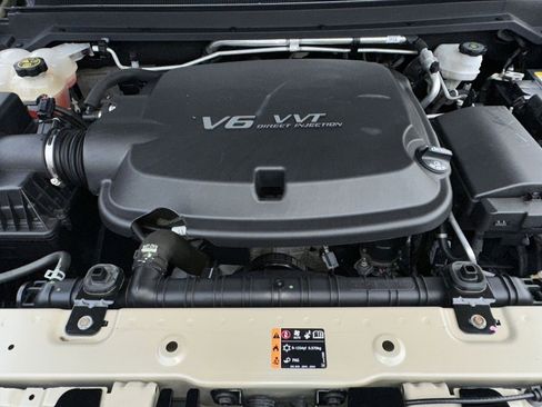 Used 2022 Chevrolet Colorado ZR2 image 38