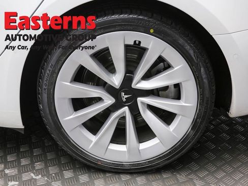 Used 2021 Tesla Model 3 Standard Range Plus image 8