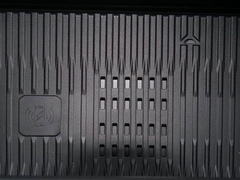 New 2026 Jeep Grand Cherokee Altitude image 3