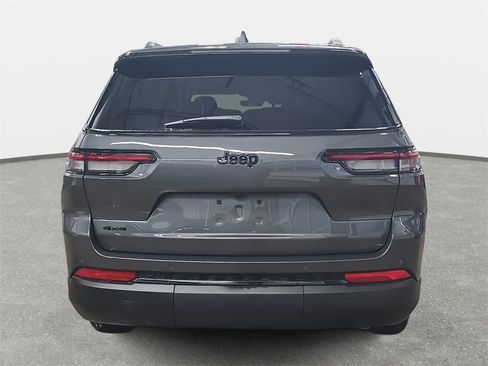 New 2025 Jeep Grand Cherokee L Altitude image 6