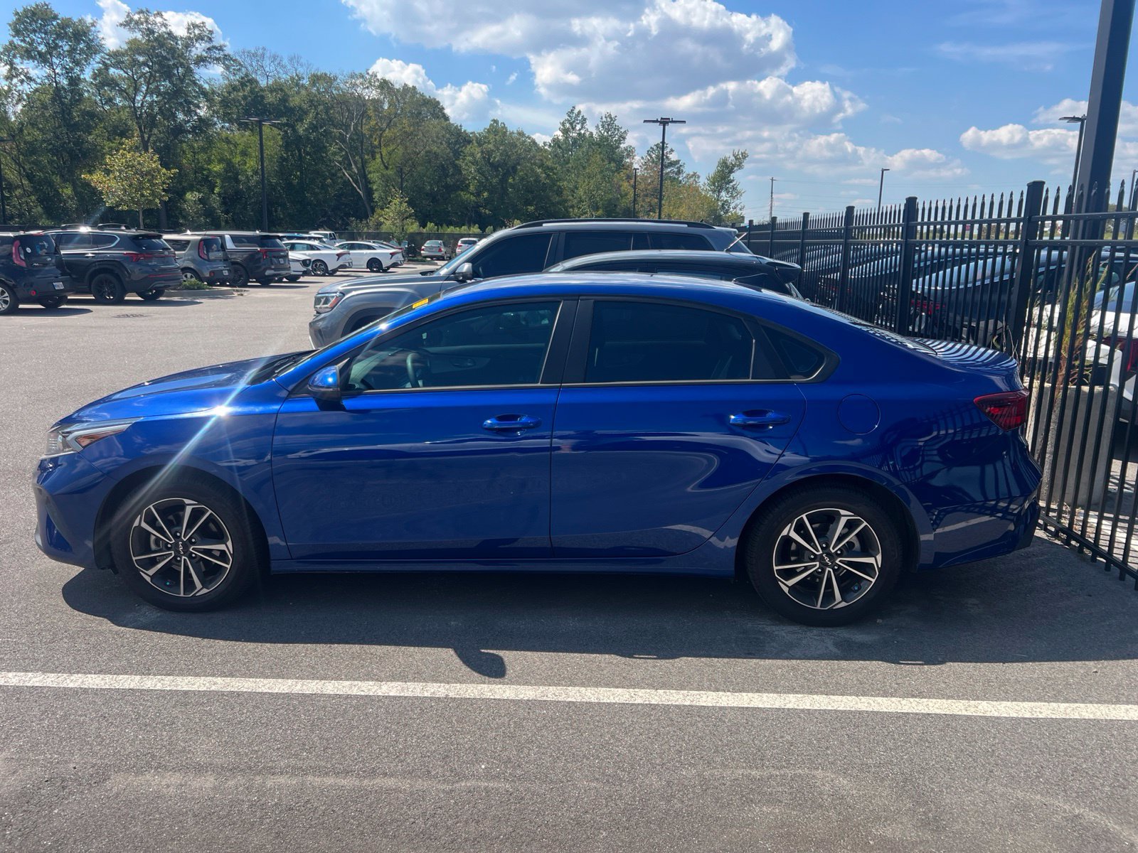 Used 2024 Kia Forte LXS w/ LXS Technology Package FWD image 4