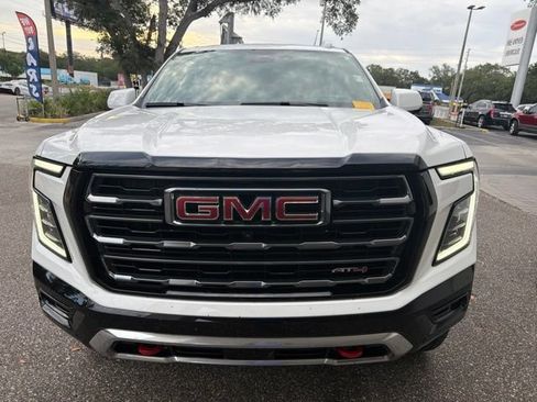 Used 2025 GMC Yukon AT4 w/ AT4 Premium Plus Package AWD/4WD image 12