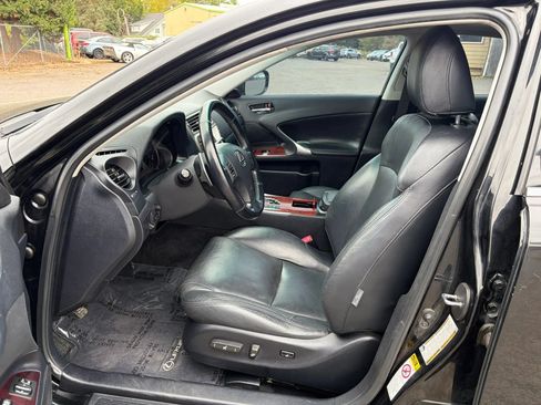 Used 2008 Lexus IS 250 AWD w/ Premium Pkg image 9