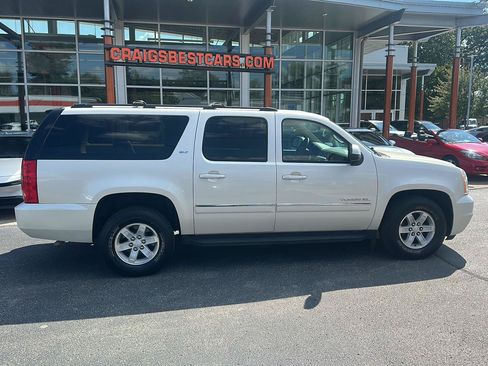Used 2013 GMC Yukon XL SLT w/ SLT-2 Equipment Package RWD image 2