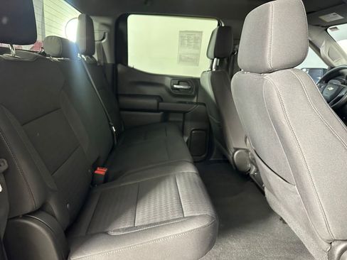 Used 2022 Chevrolet Silverado 1500 Custom AWD/4WD image 18