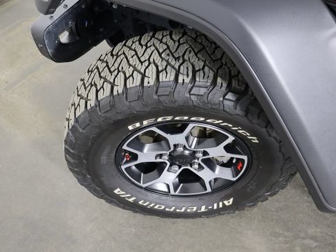 Used 2021 Jeep Wrangler Unlimited Rubicon AWD/4WD image 43