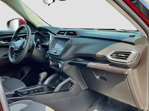 Used 2023 Chevrolet TrailBlazer LT FWD image 27