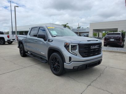 Used 2025 GMC Sierra 1500 Elevation w/ LPO, Elevation Black Package