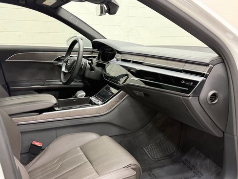Used 2025 Audi A8 L 3.0T w/ Executive Package image 35