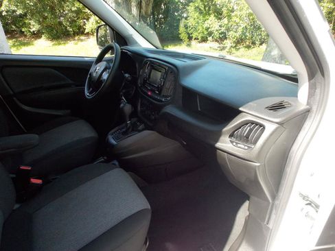 Used 2022 RAM ProMaster City Tradesman FWD image 4