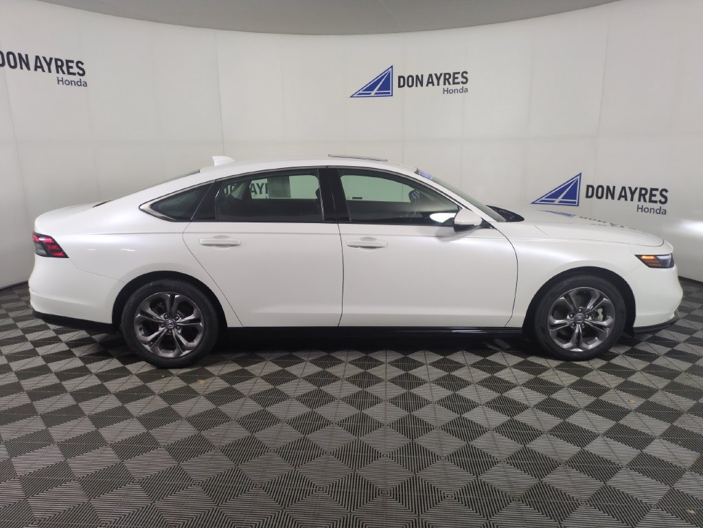 Certified 2024 Honda Accord EX-L image 11