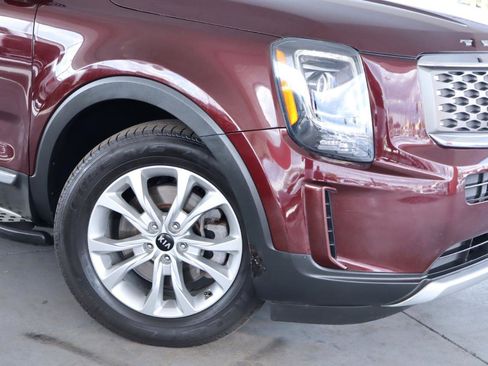 Used 2021 Kia Telluride LX AWD/4WD image 4