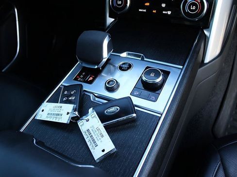 Used 2023 Land Rover Range Rover SE AWD/4WD image 25