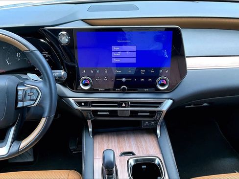 Used 2025 Lexus RX 350 Premium image 7