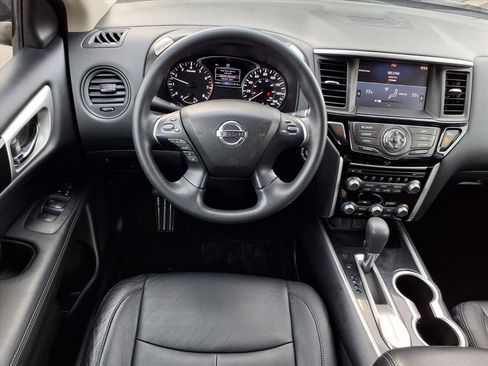 Used 2020 Nissan Pathfinder S image 17