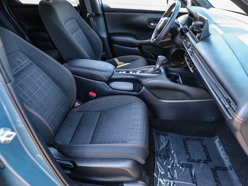 Certified 2024 Honda HR-V Sport image 8