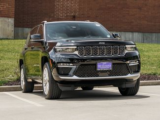 Used 2022 Jeep Grand Cherokee Summit AWD/4WD video 1
