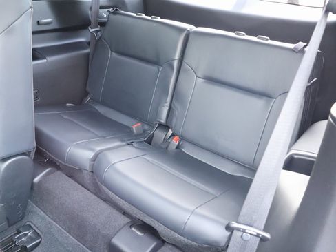 Used 2024 Mitsubishi Outlander SEL image 29