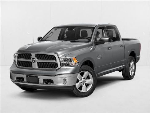 Used 2019 RAM 1500 Classic SLT w/ Luxury Group image 1