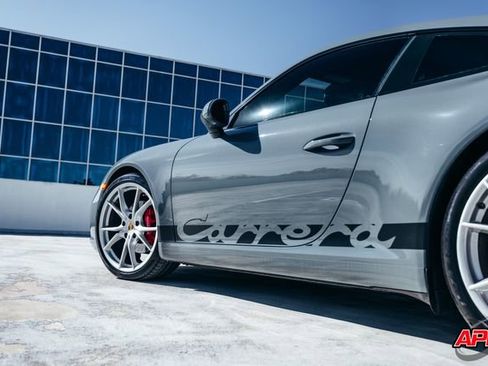 Used 2017 Porsche 911 Carrera image 28