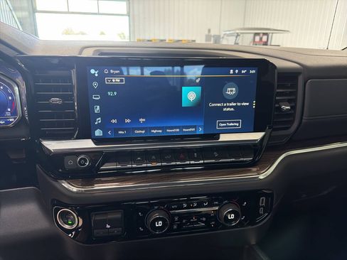 Used 2024 Chevrolet Silverado 1500 RST w/ Convenience Package II AWD/4WD image 15