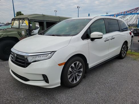 Used 2023 Honda Odyssey EX-L image 3