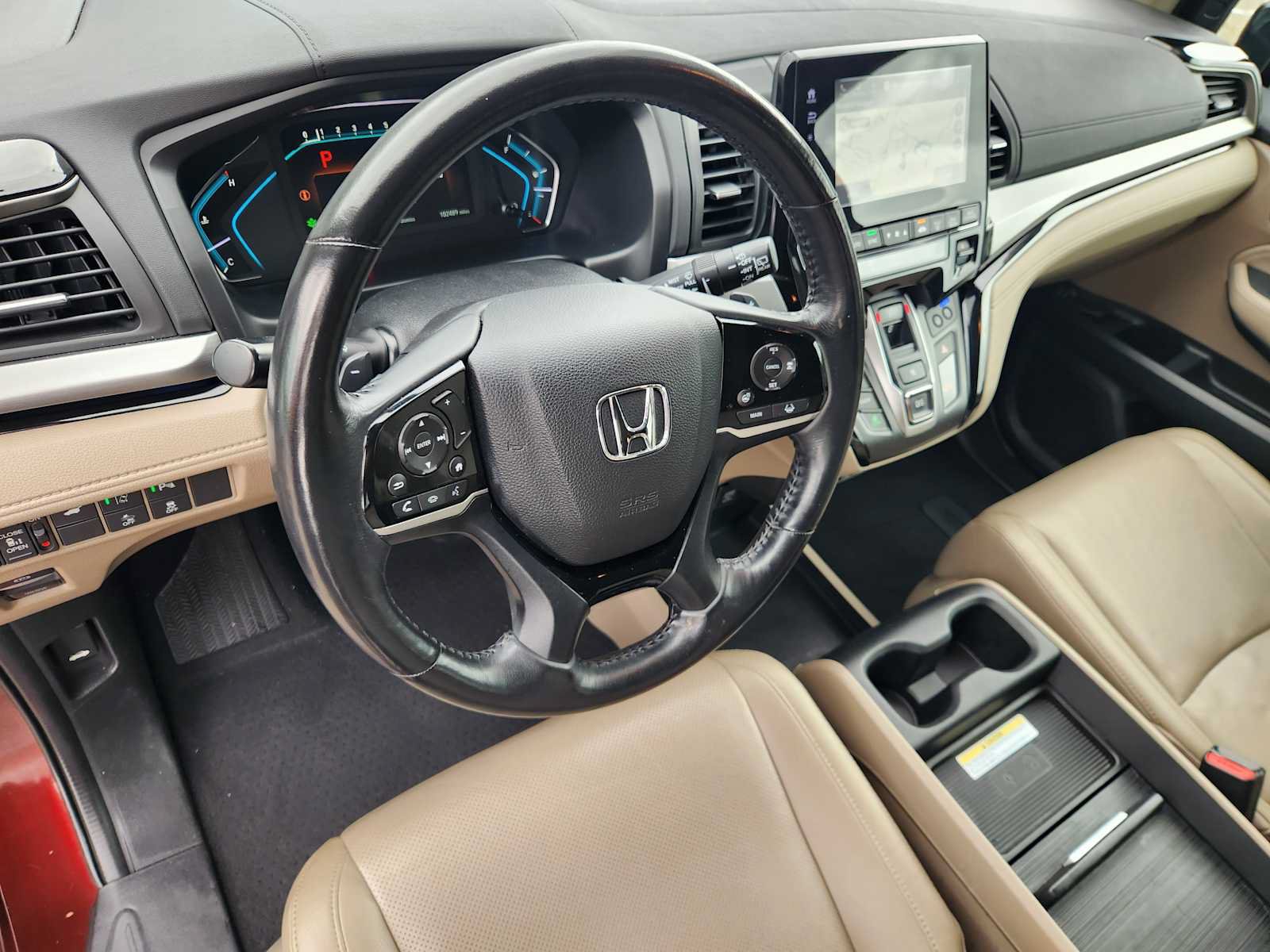 Used 2018 Honda Odyssey Elite image 2
