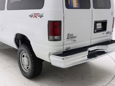 Used 2013 Ford E-350 and Econoline 350 XLT image 10