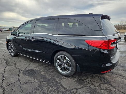 Used 2024 Honda Odyssey Elite image 4