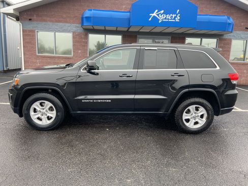 Used 2016 Jeep Grand Cherokee Laredo image 3