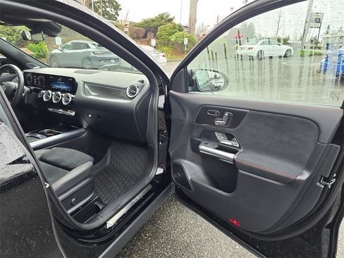 Used 2024 Mercedes-Benz GLA 35 AMG GLA 35 AMG image 10