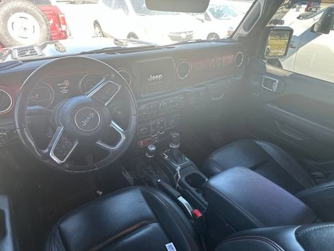 Used 2021 Jeep Gladiator Rubicon AWD/4WD image 7