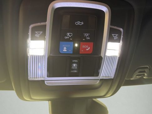 Used 2025 RAM 1500 Laramie w/ Sport Appearance Package AWD/4WD image 25