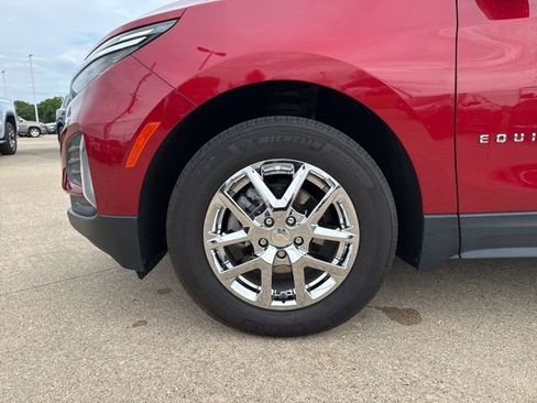 Used 2024 Chevrolet Equinox LT w/ LPO, Floor Liner Package FWD image 12