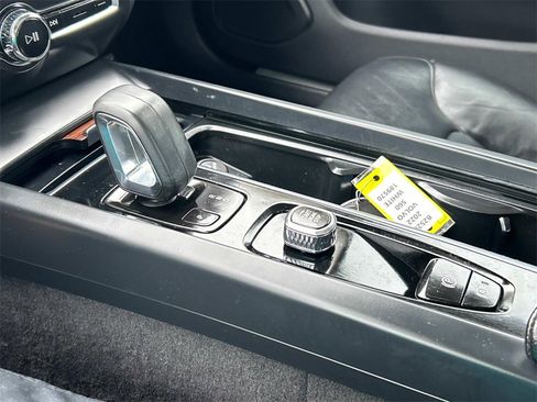 Used 2022 Volvo S60 B5 Inscription image 30