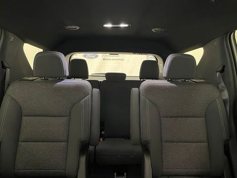 New 2026 Chevrolet Traverse LT w/ Midnight/Sport Edition AWD/4WD image 13