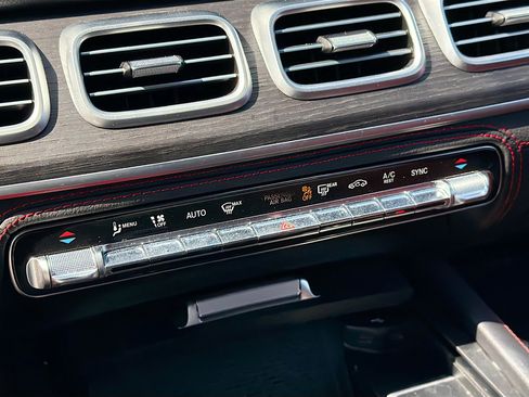 Used 2024 Mercedes-Benz GLE 53 AMG 4MATIC image 32