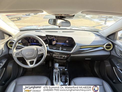 Used 2024 Chevrolet Trax ACTIV w/ Driver Confidence Package image 20