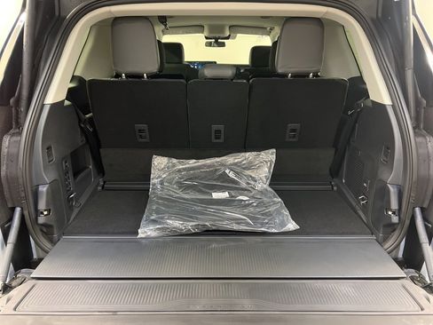 New 2026 Ford Expedition Active image 34