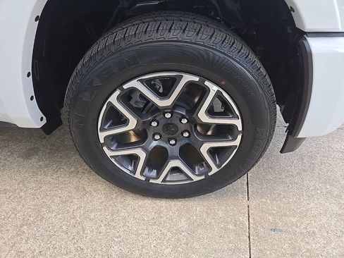 New 2026 RAM 1500 Laramie w/ Laramie Preferred Package image 31