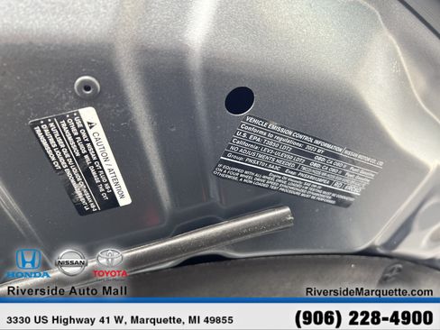 Used 2023 Nissan Rogue SV AWD/4WD image 16