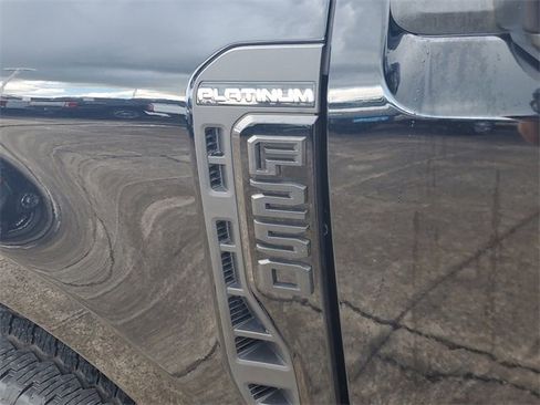 New 2025 Ford F250 Platinum w/ FX4 Off-Road Package image 9