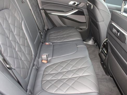 Used 2026 BMW X5 xDrive40i w/ M Sport Package AWD/4WD image 32