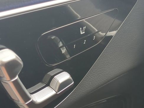 New 2025 Mercedes-Benz GLC 350e 4MATIC image 12