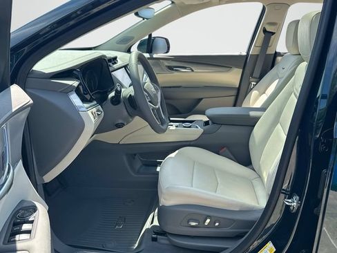 New 2026 Cadillac XT5 Premium Luxury w/ LPO, Floor Liner Package AWD/4WD image 10