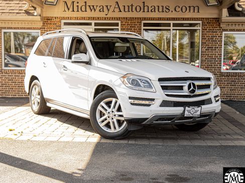Used 2016 Mercedes-Benz GL 450 4MATIC w/ Premium I Package image 3